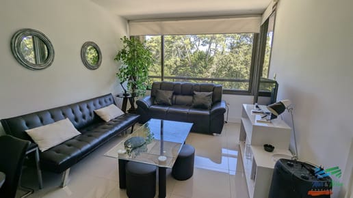 Venta de apartamento 1 dormitorio 2 baños en avenida Pedragosa Punta del Este