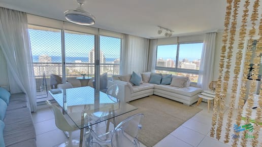 Alquiler baja temporada apartamento de 2 dormitorios en torre Ocean Drive Punta del Este