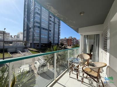 Apartamento de 1 dormitorio en Venta en Punta del este , Península , Bajos gastos a pasos del mar