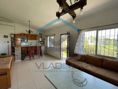 Casa en venta de 3 ambientes en Araminda