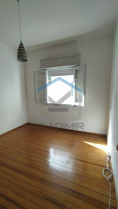 Departamento en venta de 3 ambientes en Cordón