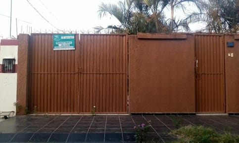 HERMOSA CASA EN ANTICRETICO EN ZONA SUR