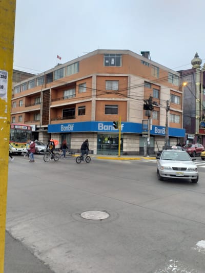 ALQUILO HABITACION CON BAÑO  EN LINCE  ZONA CENTRICA