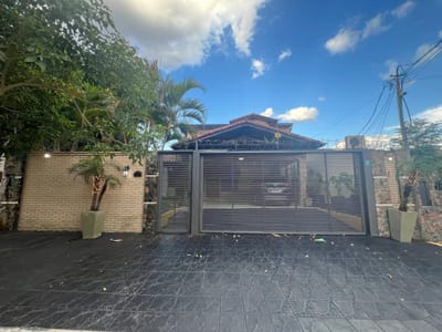 CASA EN VENTA - MBACHIO LAMBARE