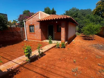 VENDO CASA DE 2 DORMITORIOS EN ITAUGUÁ
