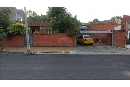 VENDO CASA DETRAS DE BANCAR