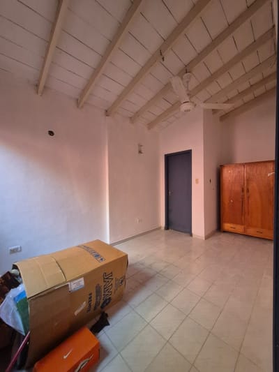 ALQUILO O VENDO RESIDENCIA DETRAS DE LUISITO-FELIX BOGADO