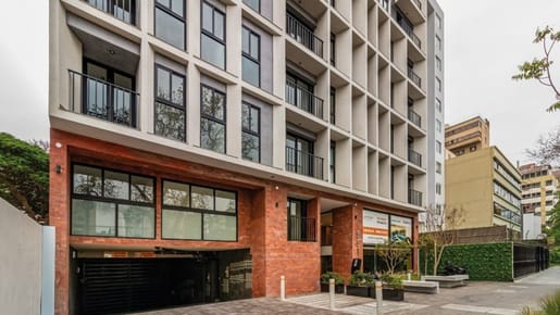 VENTA DE DEPARTAMENTO EN MIRAFLORES - ENTREGA INMEDIATA