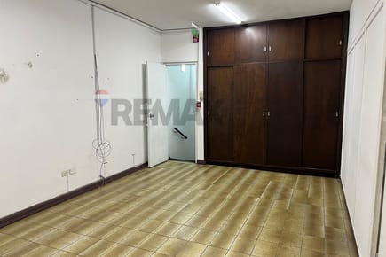 OFICINA EN ALQUILER | ZONA CENTRO – CATEDRAL