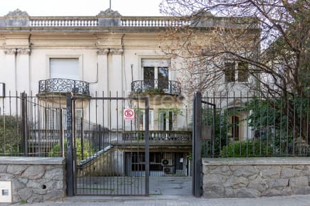 Alquiler de Casa ideal para residencial  con 17 Dormitorios en Cordón, Montevideo