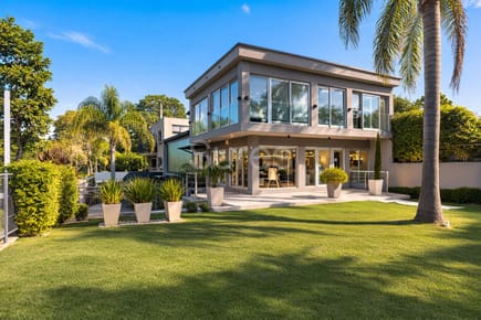 Oportunidad venta casa en Carrasco, ideal oficina o sede empresarial