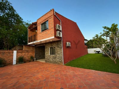 VENDO CASA EN LAURELTY LUQUE 