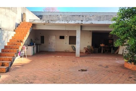 Residencia-, Fernando De La Mora, Central