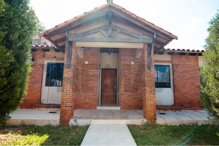 Casa - Venta - San Lorenzo, Paraguay