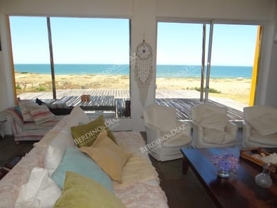 Chacra en venta con 300 metros frente al mar Sauce de Portezuelo