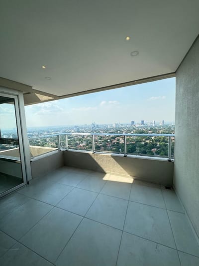 Departamento en venta c/ cochera en Mcal. Estigarribia