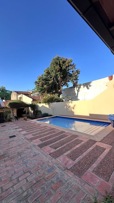 Casa en venta c/ cochera en La Recoleta