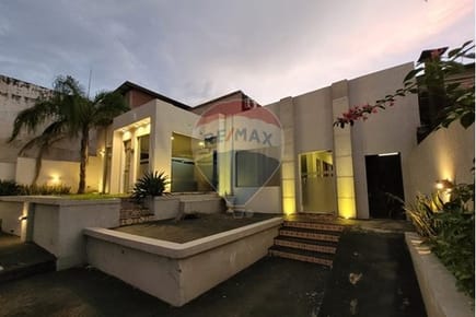 Local comercial moderno -Asunción
