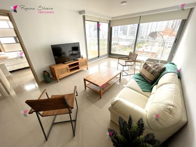 VENTA DE APARTAMENTO DE 2 DORMITORIOS EN EDIFICIO ONIX PUNTA DEL ESTE