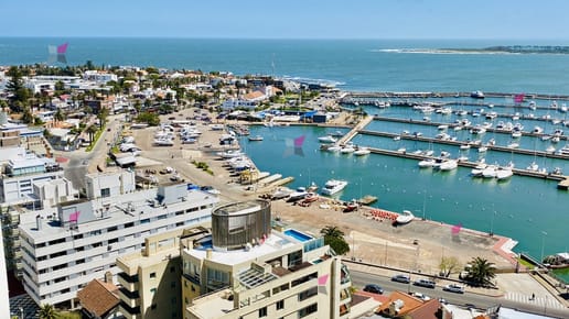 VENTA DE APARTAMENTO DE 3 DORMITORIOS EN PENINSULA PUNTA DEL ESTE