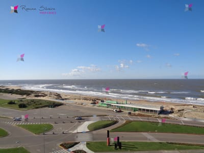 PENTHOUSE EN VENTA DE 4 DORMITORIOS EN MANSA PUNTA DEL ESTE