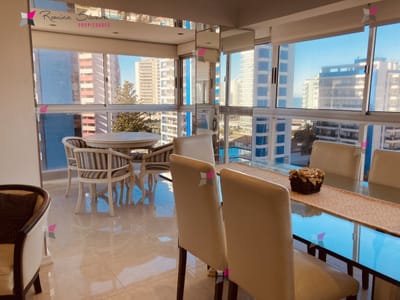 Alquilo apartamento con vista al mar de 2 dormitorios y medio
