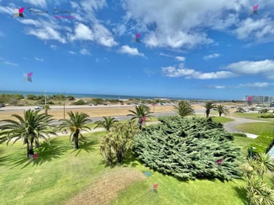 VENTA DE APARTAMENTO DE 2 DORMITORIOS EN BRAVA FRENTE AL MAR