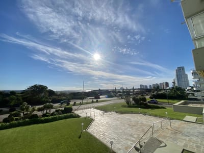 VENTA APARTAMENTO 4 DORMITORIOS, MALECON IV- PUNTA DEL ESTE.
