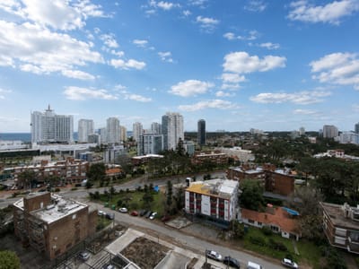 APARTAMENTO EN VENTA 2 DORMITORIOS- TORRES DEL ESTE