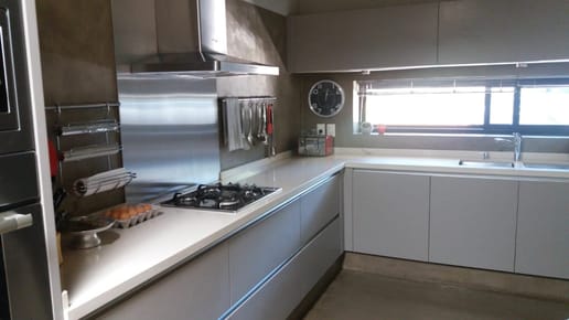 VENTA DE CASA DE 3 SUITES EN BARRIO CERRADO LA ARBOLADA PUNTA DEL ESTE