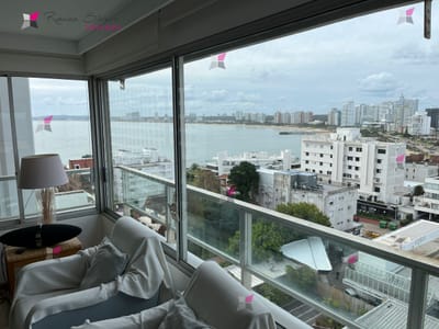 Departamento con vista al mar en Península, Punta del Este