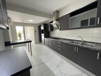 VENDO DUPLEX ZONA SHOPP. DEL SOL