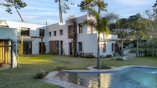 CASA EN VENTA BARRIO PRIVADO LA ARBOLADA