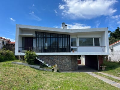 ALQUILER ANUAL DOS DORMITORIOS  PIRIAPOLIS