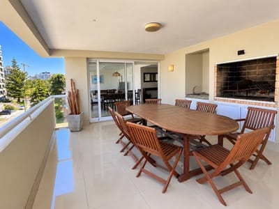 APARTAMENTO EN VENTA 4 DORMITORIOS CON PARRILLERO