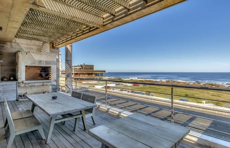 APARTAMENTO EN VENTA FRENTE AL MAR 3 DORMITORIOS