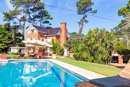 Casa en venta 6 dor, piscina, gran parque