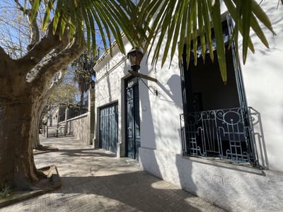 Casa 8 ambientes en alquiler en Colonia con garaje