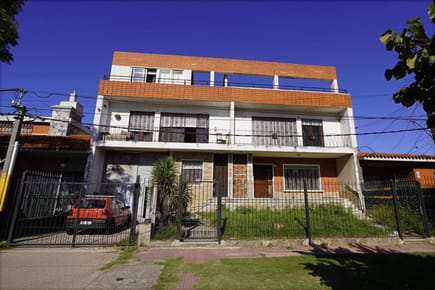 Venta Apto 3 dormitorios c/terraza Antel Arena