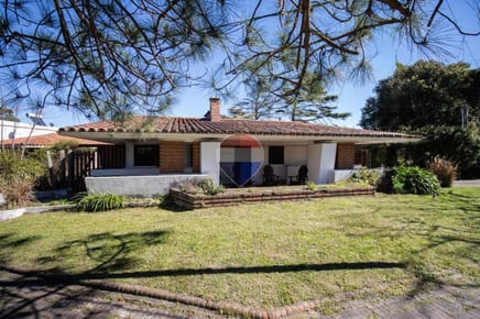VENTA CASA ATLANTIDA A DOS CUADRAS DE LA PLAYA