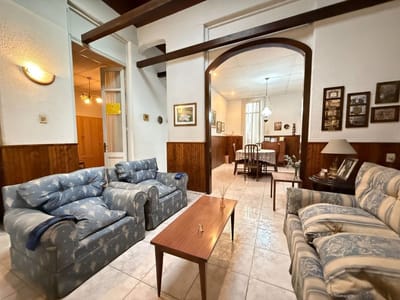 Venta Casa 4 dormitorios y cochera en Cordon Norte