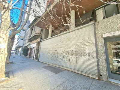 VENTA LOCAL COMERCIAL CON RENTA 6% TRES CRUCES