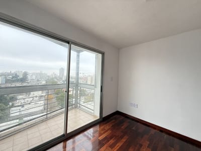 Venta Apartamento 3dormitorio balcón Tres Cruces