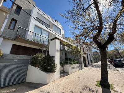 VENTA APARTAMENTO PUNTA CARRETAS 1 DORM GGE PATIO
