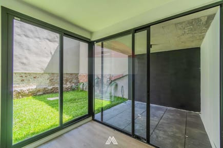 ALQUILER APART 2 DORM Y PATIO DE 20 MTS, PQUE RODO