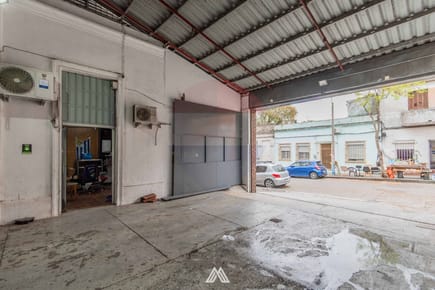 Local Depósito con Entrada de Camiones y Oficinas