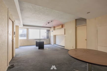 VENTA OFICINA CIUDAD VIEJA
