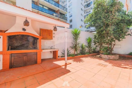 VENDO APARTAMENTO 2 DORMITORIOS POCITOS PATIOS