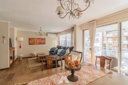 Venta apartamento Pocitos 3 dormitorios + servicio