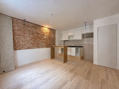 Venta apartamento 1 dormitorio Barrio Sur patio